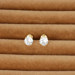 Flat Diamond Stud Earrings 1